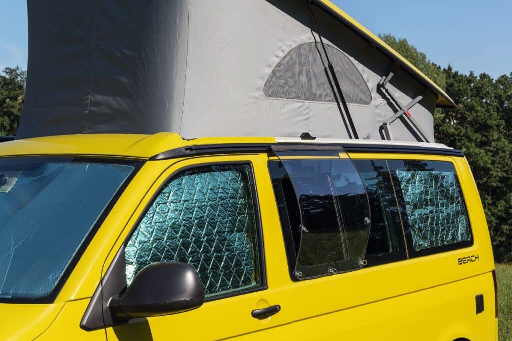 Brandrup AIRSCREEN für das linke Schiebefenster für Volkswagen T6.1/T6/T5