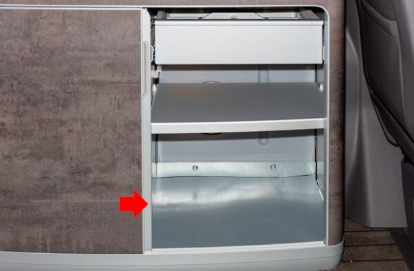 Antirutsch-Schutzmatte Spülschrankfach für VW T6.1/T6/T5 California Ocean/Coast/Comfortline rechts unten