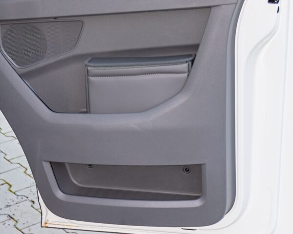 MULTIBOX rechte Tür Fahrerhaus VW Grand California / Crafter ab Bj. 2017 Design „Leder Palladium"