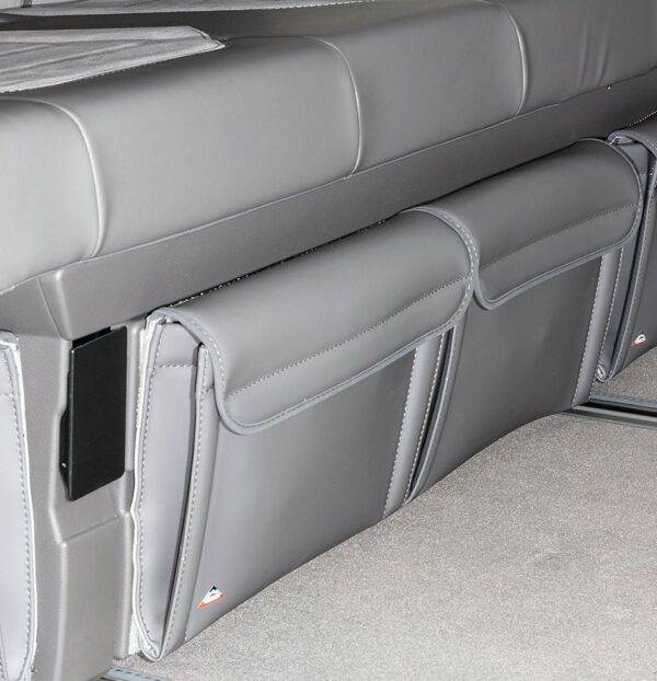 UTILITY Bettkasten Vorderseite mit 2 Taschen 2er-Bank VW T6.1 California Ocean / Coast / Beach, Design VW T6.1 „Leder Palladium"