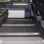 Veloursteppich Titanschwarz Fahrgastraum 2er-Bank, VW T6.1 California Beach