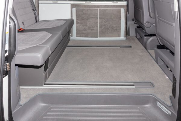 Veloursteppich 2 Bodenschienen Fahrgastraum, VW T6.1 California Ocean/Coast