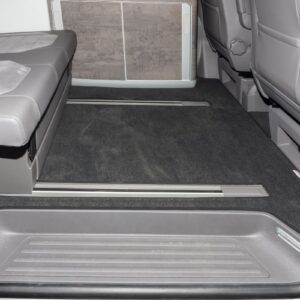Veloursteppich Titanschwarz Fahrgastraum 2 Bodenschienen, VW T6.1 California Ocean/Coast