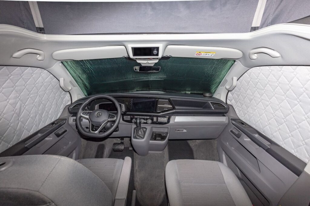 ISOLITE Outdoor PLUS Extreme Volkswagen T6.1 – 3teiliges-Set plus Spezial-Klettverschlüsse