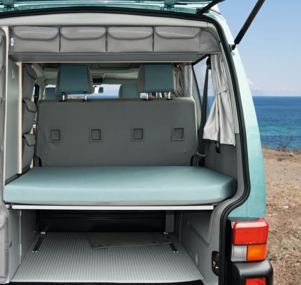 UTILITY Kleiderschrank-Heckabschluss breit Volkswagen T4 California Coach „Palladium“