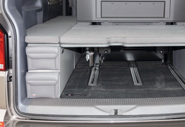 UTILITY 2 Taschen Stauschrank Heck und Bug VW T6.1 California Beach mit 2er-Bank, Design „Leder Palladium"