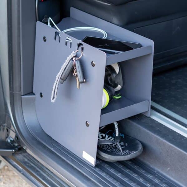 VW Bus T5/T6 shoeBOXX Beifahrerseite (vormontiert) Bild1