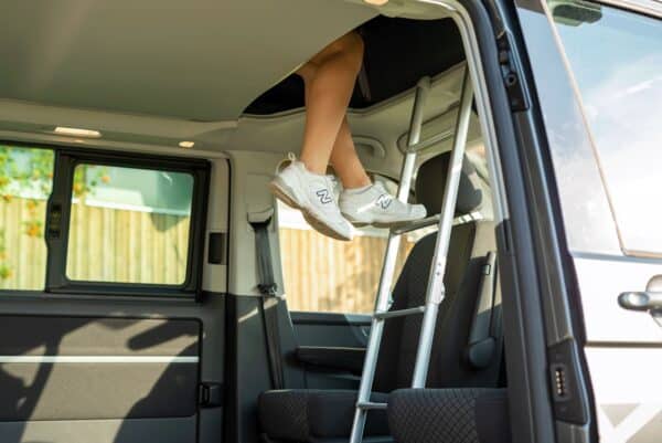 Bus-Boxx stepBOXX – Klappleiter_Bild3
