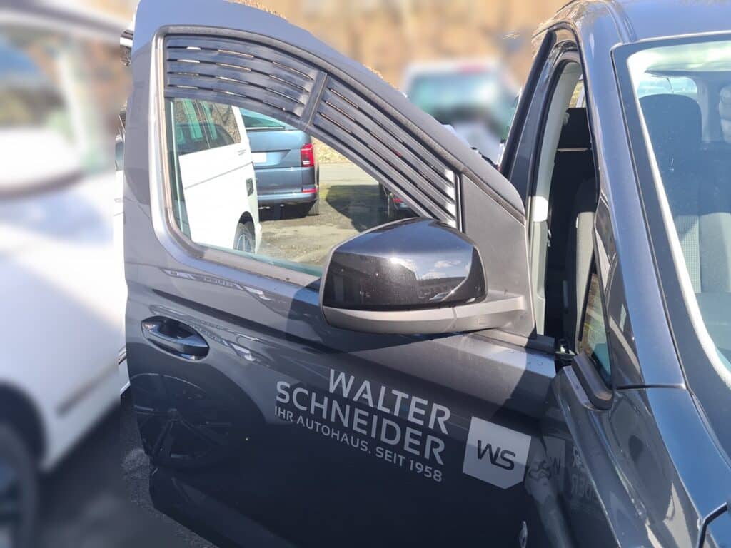 Original Volkswagen Fliegenschutzgitter rechts für die Fensterscheibe Volkswagen Caddy 5 (SB)