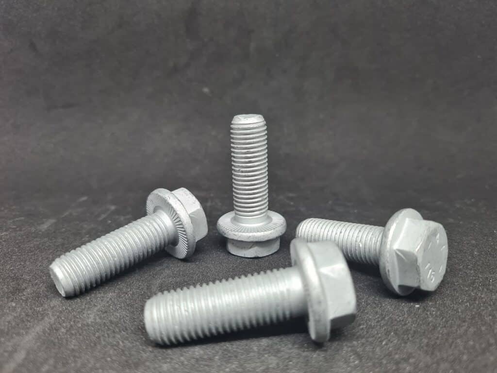 4x Schrauben M12x1,5x35mm Original Audi Volkswagen Skoda SEAT N90708504 Bremssattel Bremsträger
