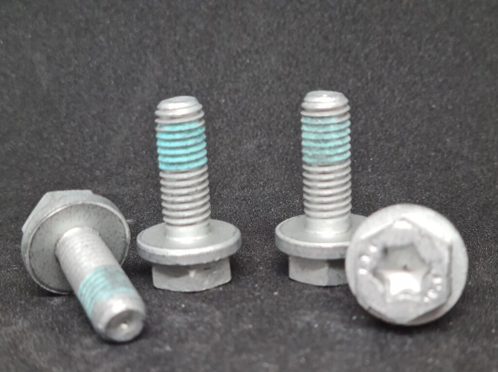 4x Schrauben M8x22 Original Audi Volkswagen Skoda SEAT WHT010085 selbstsichernd