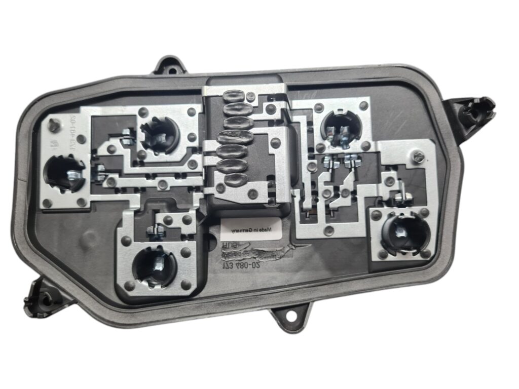 Original Volkswagen T5 Lampenträger rechts Rückleuchte Heckklappe 7E5945258