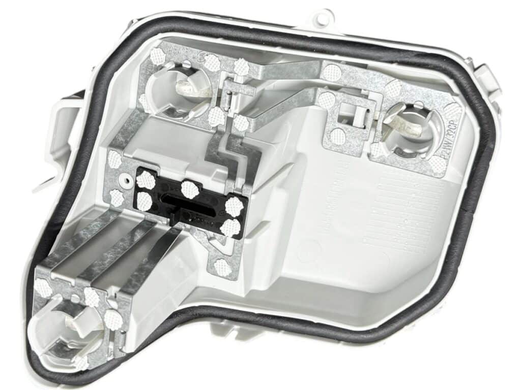 Original Audi A4 RS4 Avant Lampenträger Fassung hinten links 8E9945257B