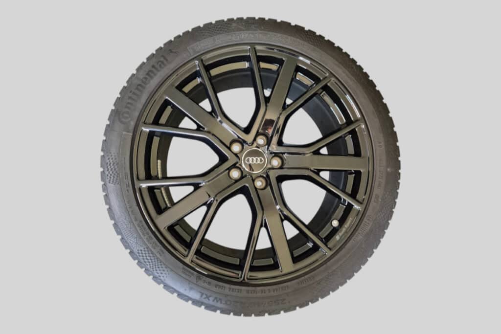 Orig. Audi RSQ3 Winterräder 83A601025A 255/40R20 101W gebraucht