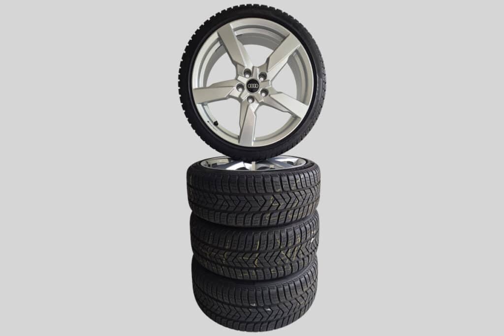 Original Audi TT RS Winterräder – 8S0601025CF – 225/40R19 – gebraucht