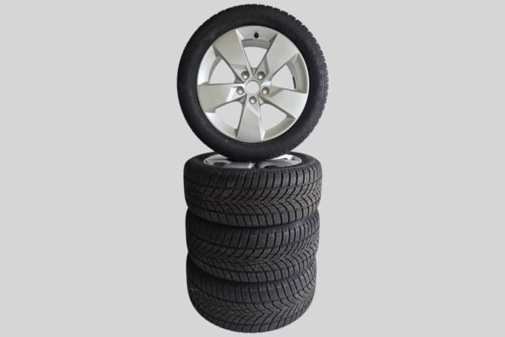 Original Audi TT Winterräder – 8S0601025J – 225/50R17 98 H – gebraucht