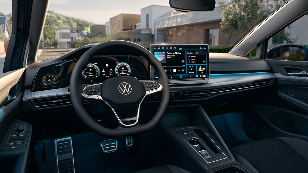GTI-Innenraum mit Karomuster-Sportsitzen, Digital Cockpit Pro und Sportlenkrad