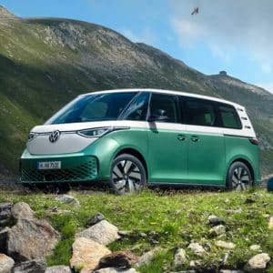 bulli jetzt vw id buzz elektrisch geraeumig hingucker